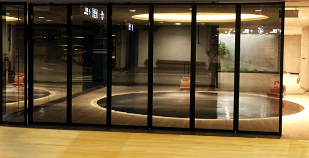 自動折疊門現場圖2